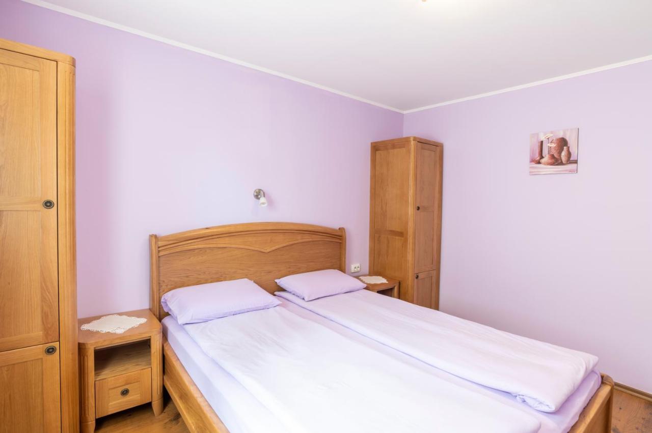 Guest House Roden Dom Kopriwsztica Zewnętrze zdjęcie