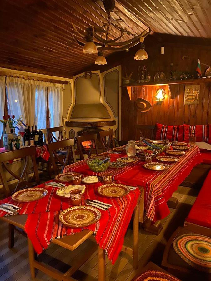 Guest House Roden Dom Kopriwsztica Zewnętrze zdjęcie