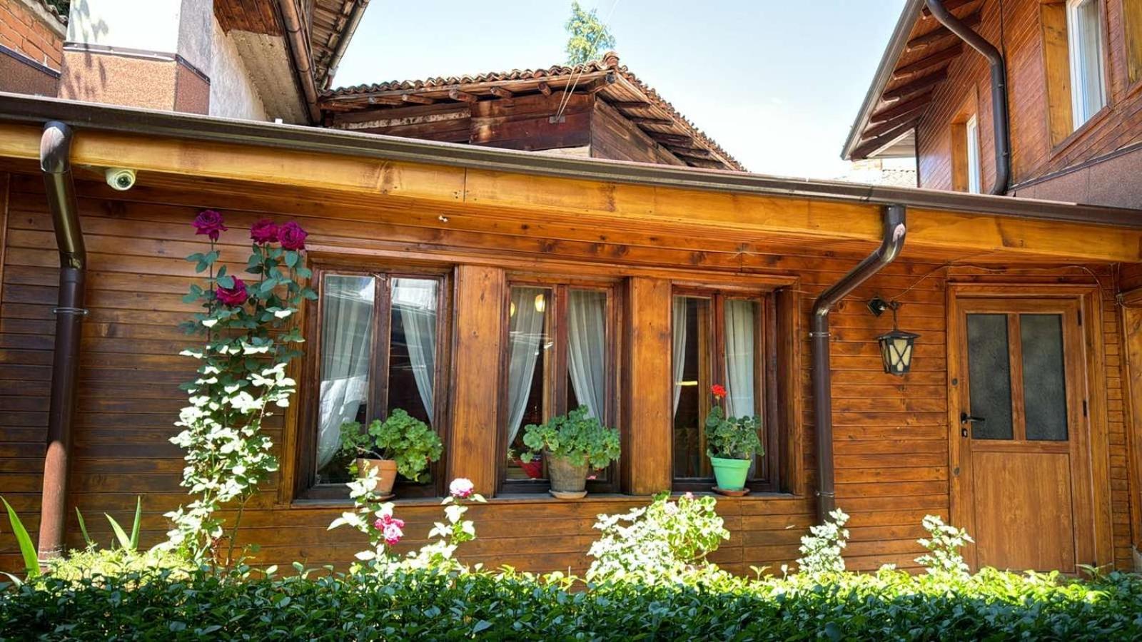 Guest House Roden Dom Kopriwsztica Zewnętrze zdjęcie