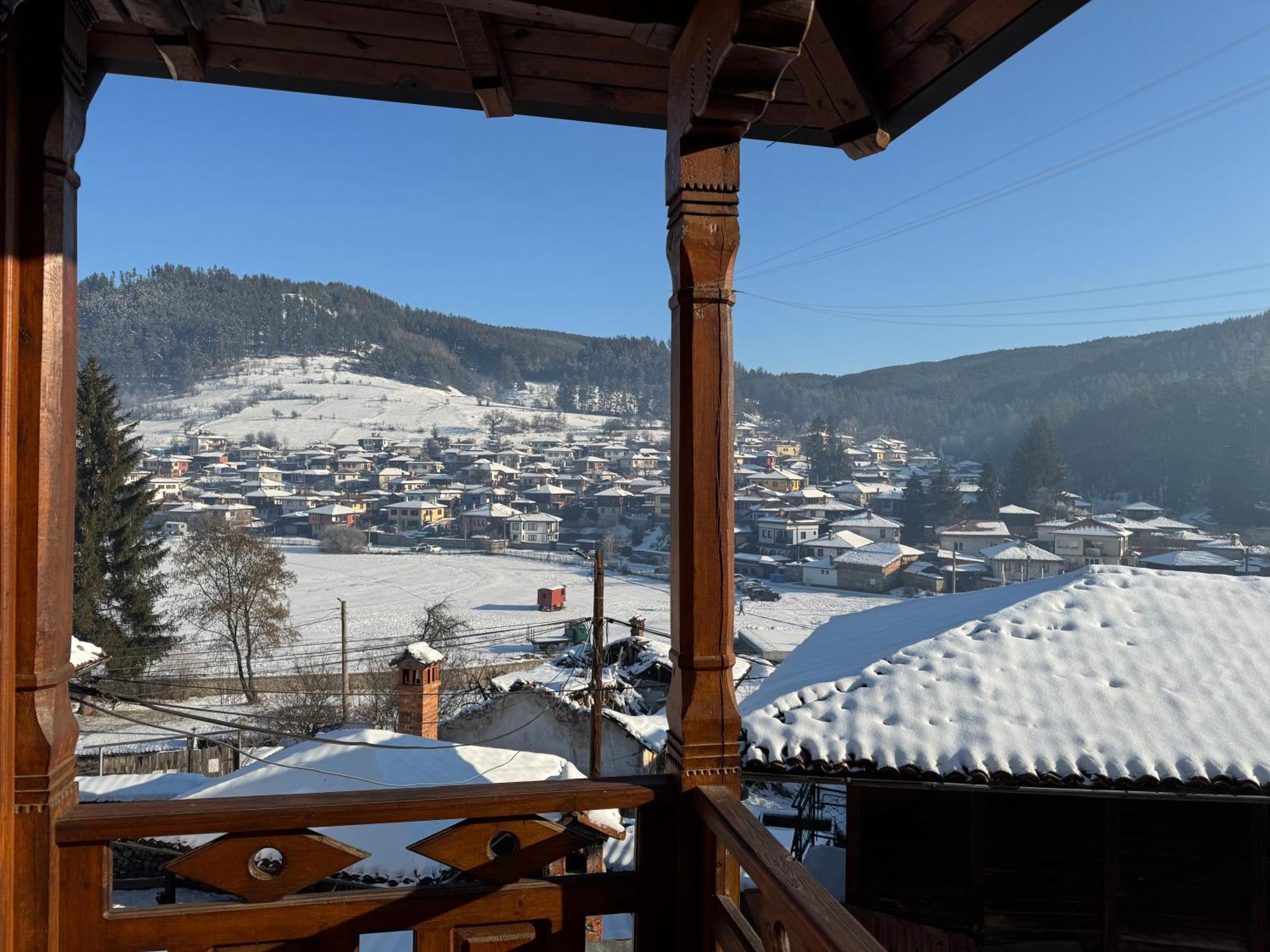 Guest House Roden Dom Kopriwsztica Zewnętrze zdjęcie